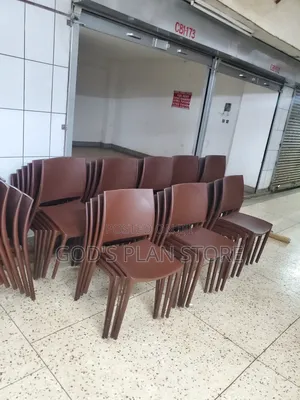 Imported Plastic Portable Chairs for Hotels