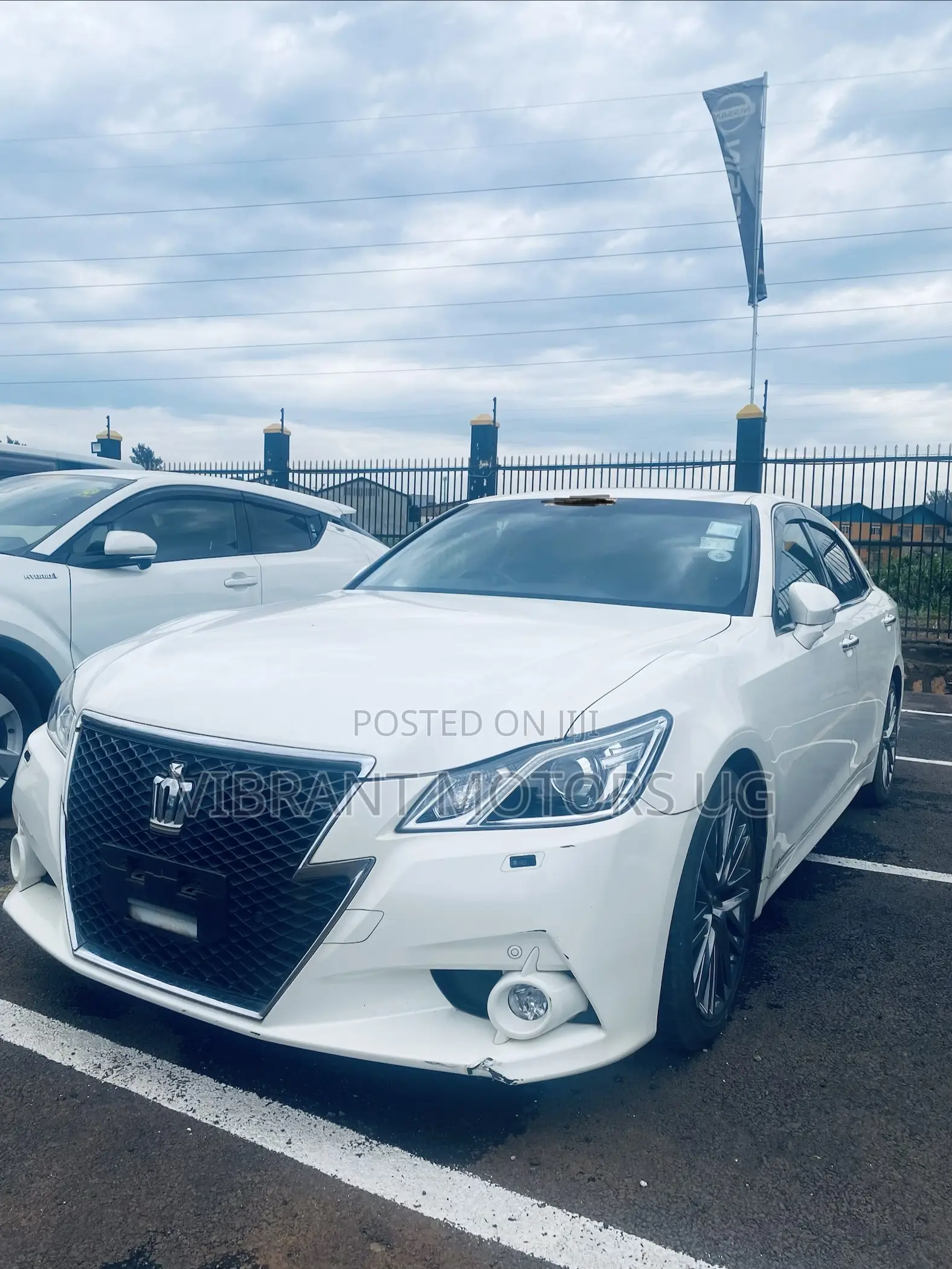 Toyota Crown 2017 White