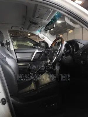 Toyota Land Cruiser Prado 2.7 i 2011 White
