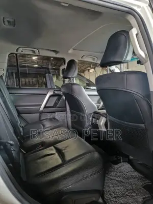 Toyota Land Cruiser Prado 2.7 i 2011 White