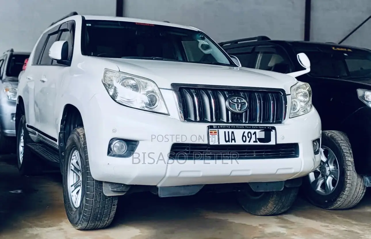 Toyota Land Cruiser Prado 2.7 i 2011 White