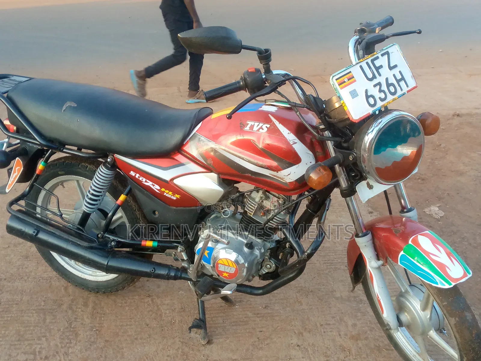TVS HLX 125 2022 Red