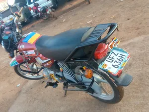 TVS HLX 125 2021 Red