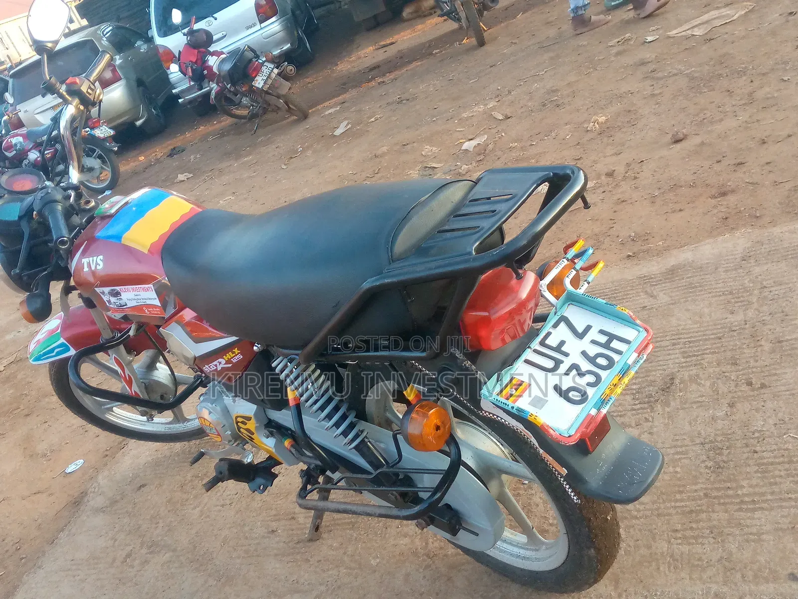 TVS HLX 125 2021 Red