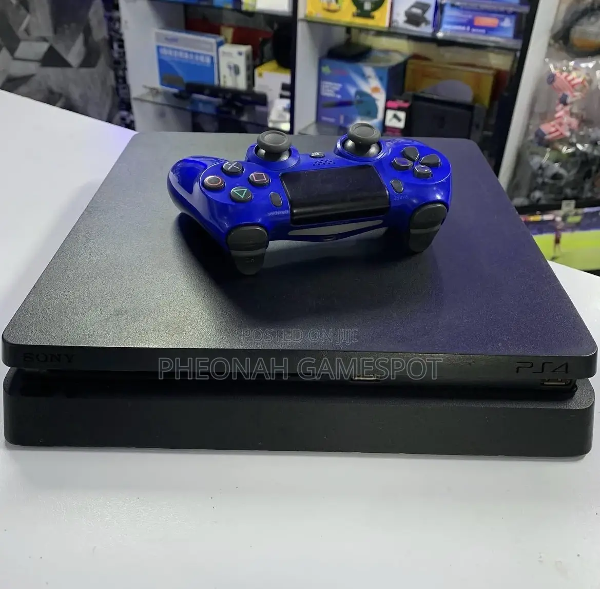Playstation 4 Slim — 2 Pads, 20 Fun Games, Full Package!