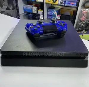 Playstation 4 Slim — 2 Pads, 20 Fun Games, Full Package!