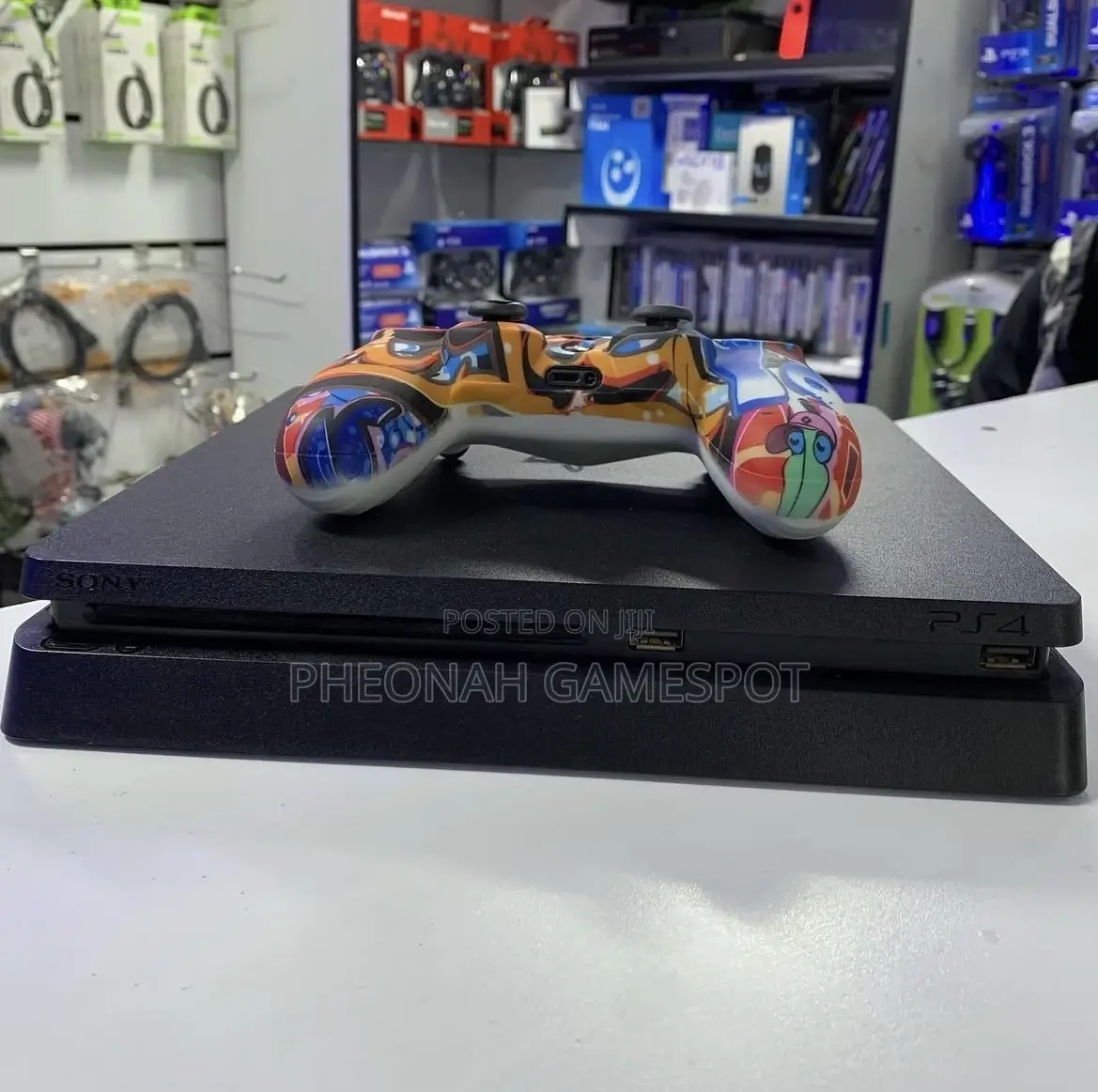 Playstation 4 Slim — 2 Pads, 11 Games, Ready for Gamers!