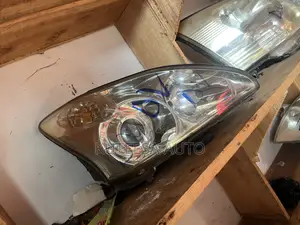 Harrier Kawundo 2008 Headlight