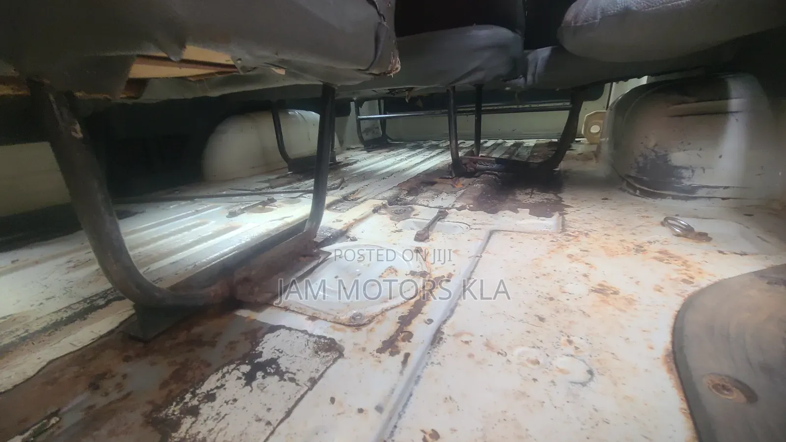 Toyota HiAce 2012 White