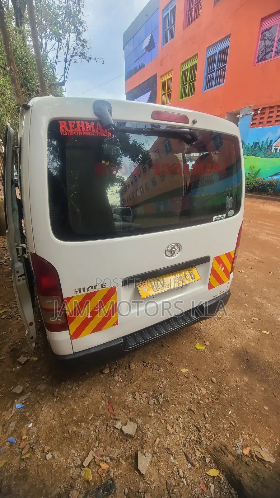 Toyota HiAce 2012 White