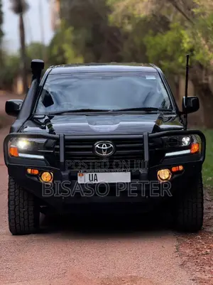 Toyota Land Cruiser 4.5 V8 GX-R 2015 Black
