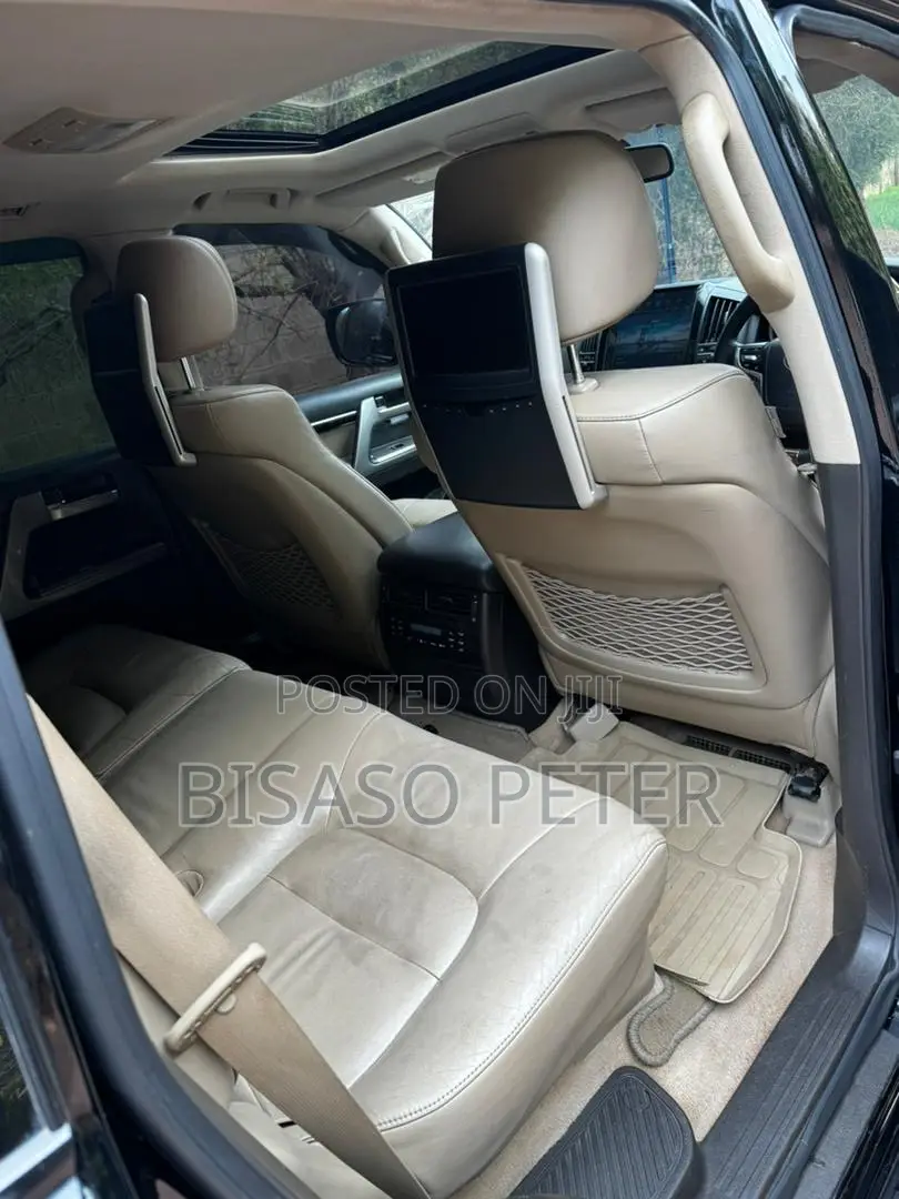 Toyota Land Cruiser 4.5 V8 GX-R 2015 Black