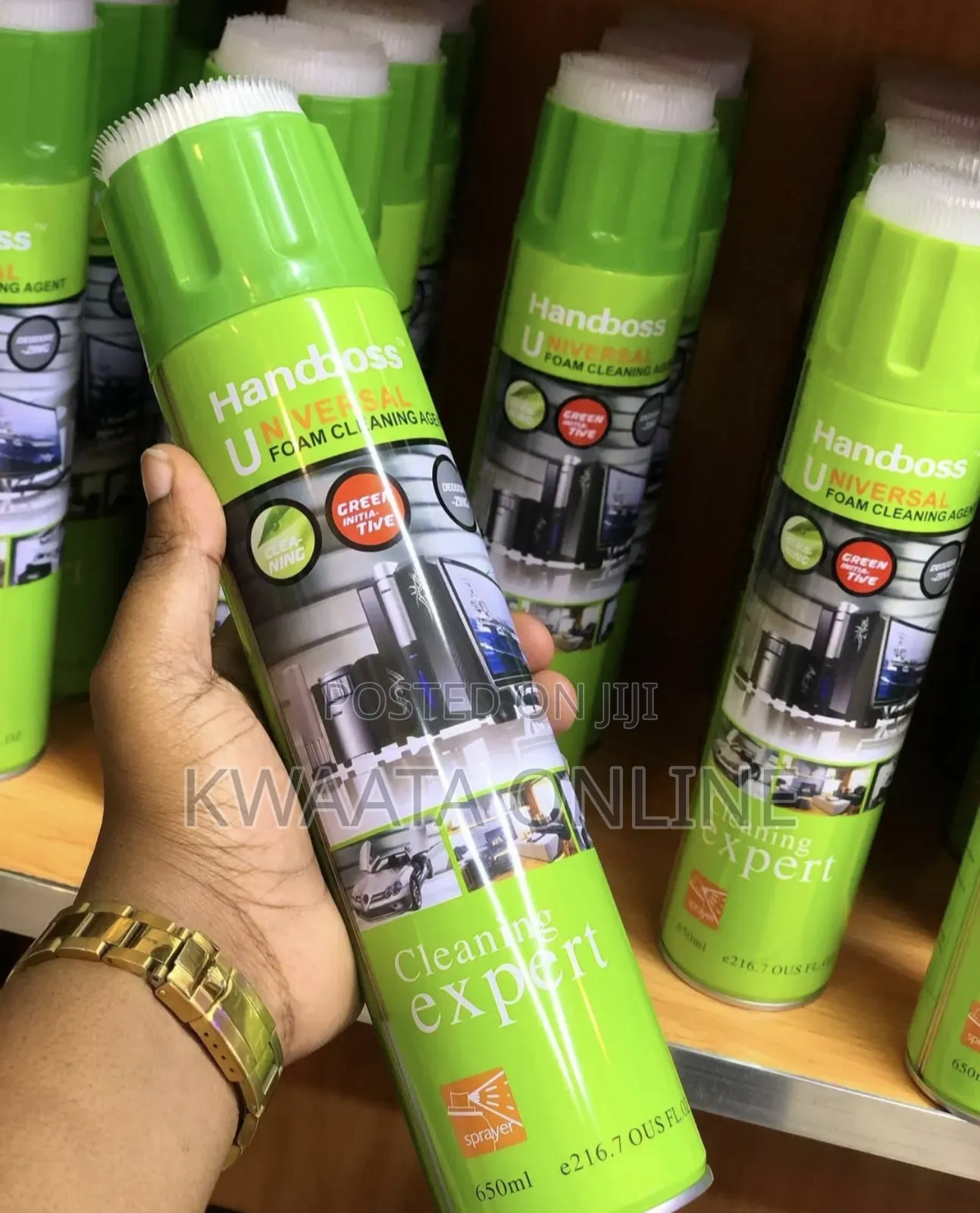 Hand Boss
Handboss Spray Foam Cleaner – Powerful Stain Dust Remover