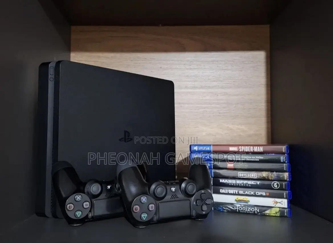 Fully Working Ps4 With 2 Pads, Fresh Design, and Games Installed!