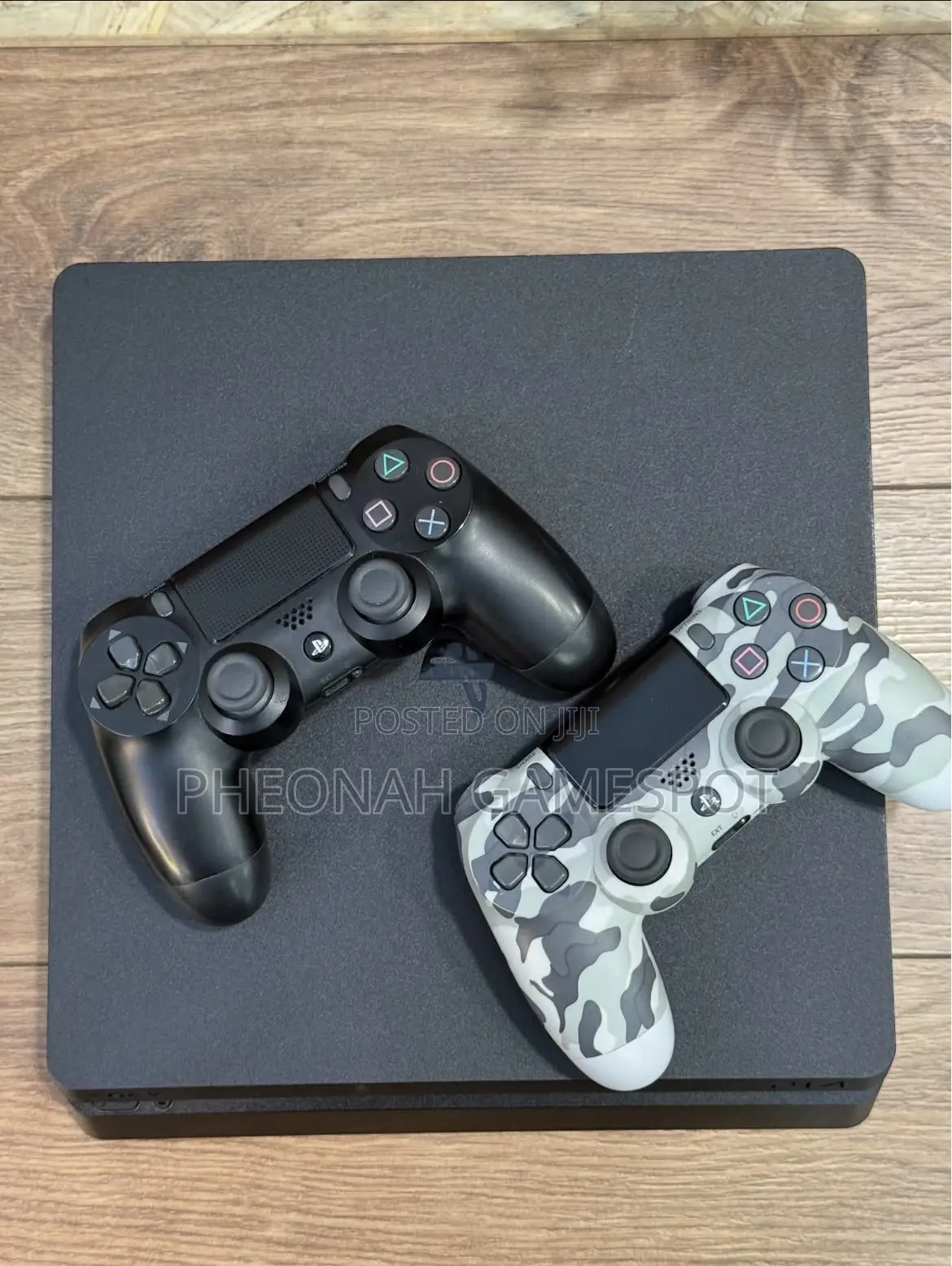 Ps4 Slim Ready to Go, Tested, With 2 Controllers and Cool Free Games!
