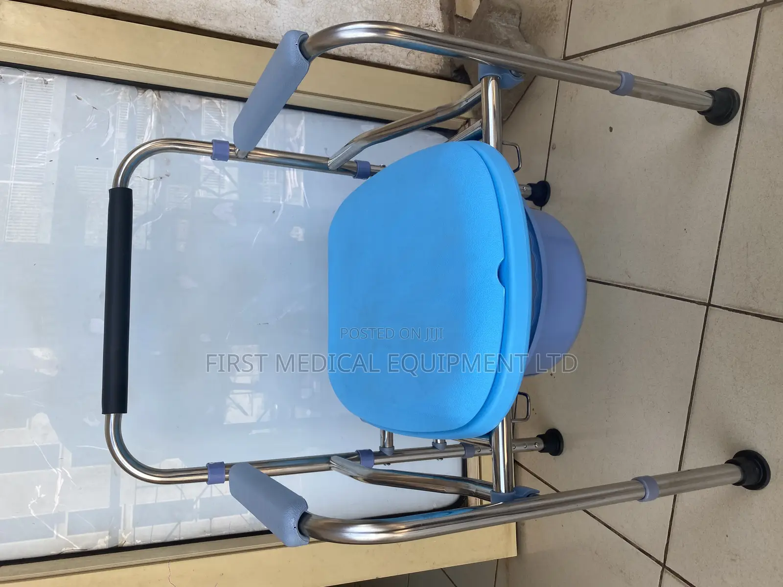 High Quality Chair for the Elderly (Commode Chair)