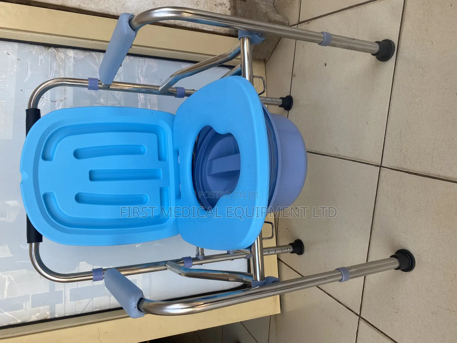 High Quality Chair for the Elderly (Commode Chair)
