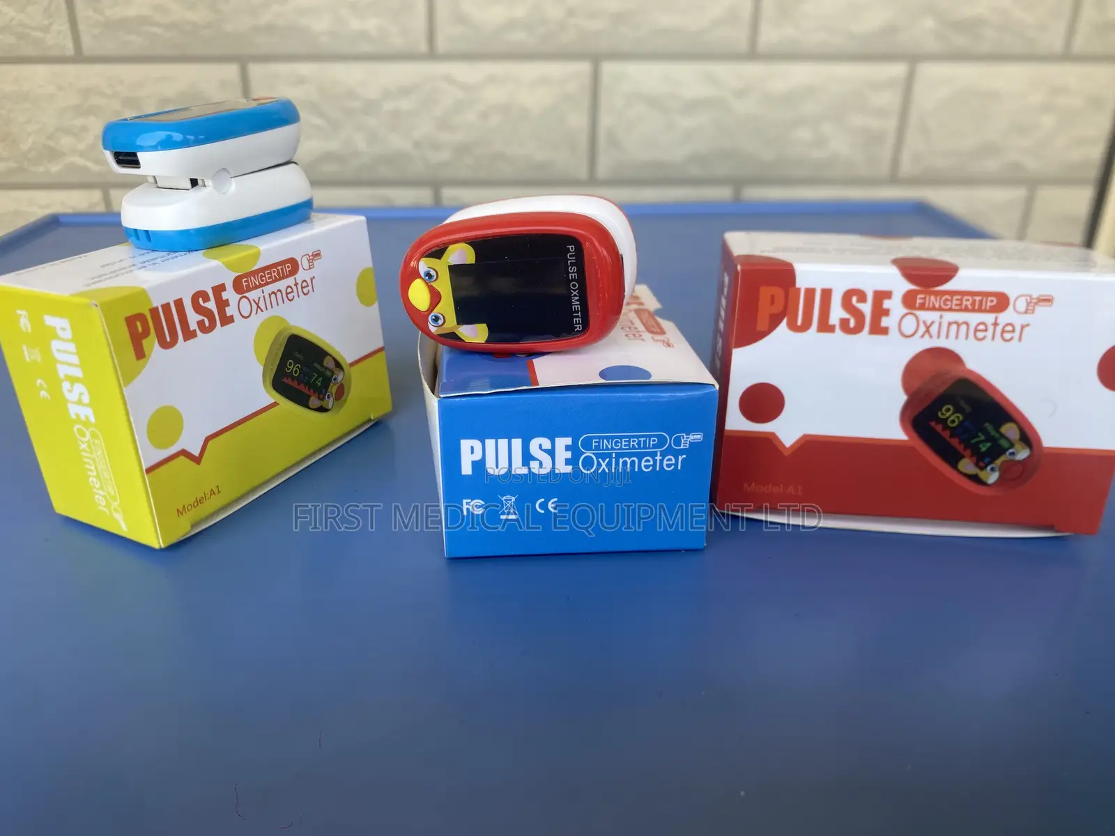 Rechargeable Neonatal Finger Tip Pulse Oximeter -High Quality