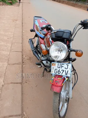 TVS HLX 125 2020 Red