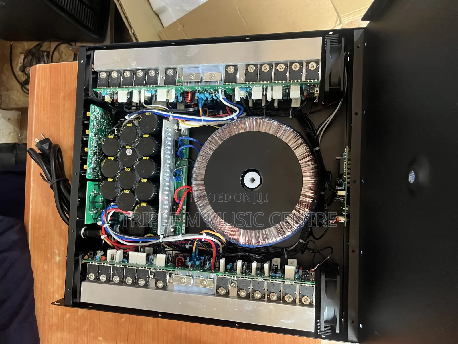 RMW 4 Channel Amplifier