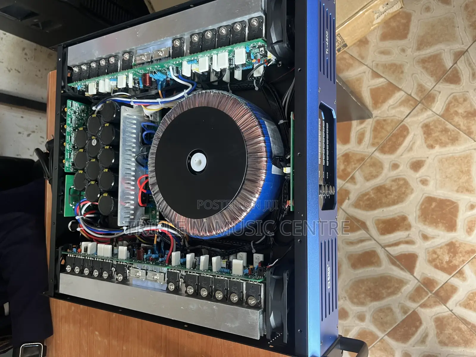 RMW 4 Channel Amplifier