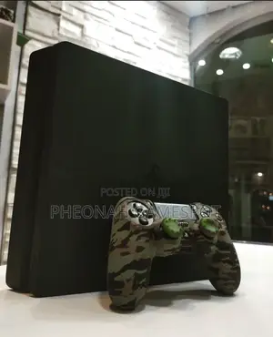 Ps4 Full Combo Slim — 2 Controllers, Games Installed, Great Condition!