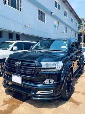Toyota Land Cruiser 2016 Black