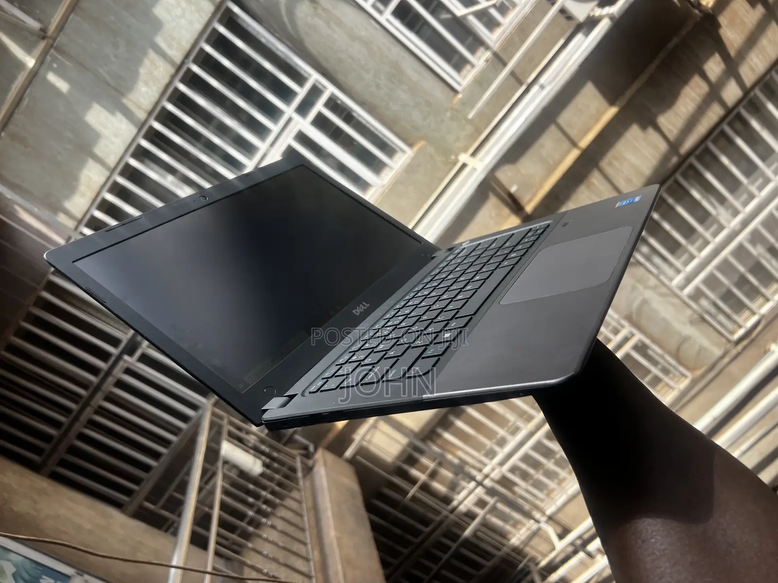 Laptop Dell Vostro 5481 8GB Intel Core I5 HDD 500GB