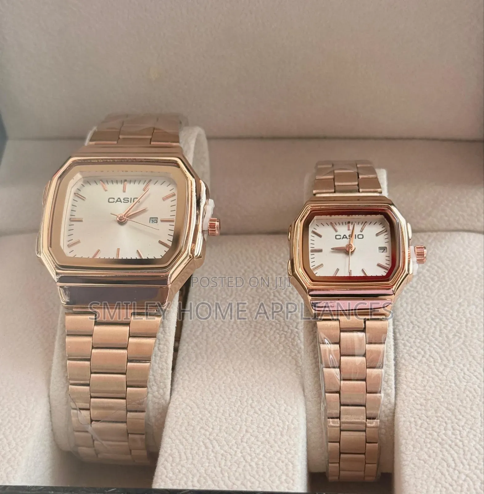 Lovely Couples Casio Original Wrist Analog Time Piece at 20% Discount