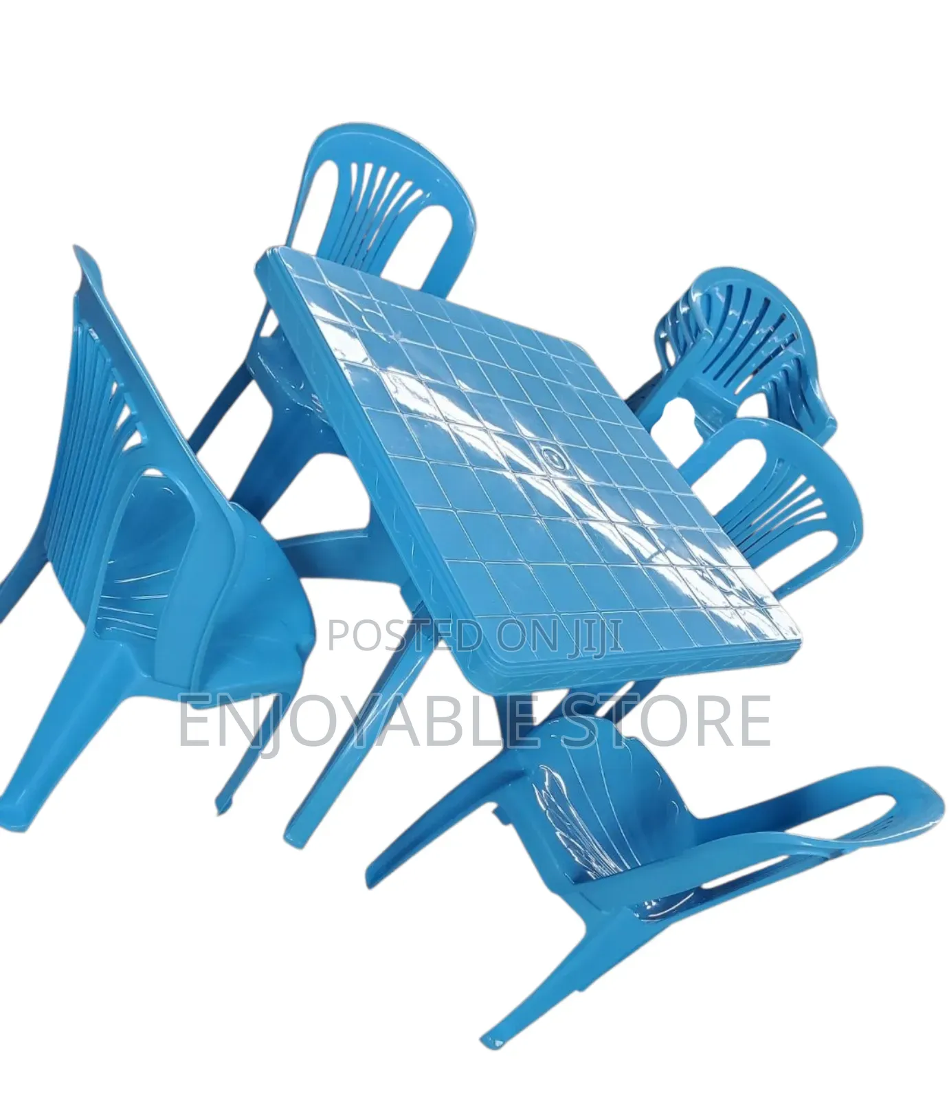 Patio Outdoor Plastic Table and Chairs for Hotels/Garden/Beaches/Bars