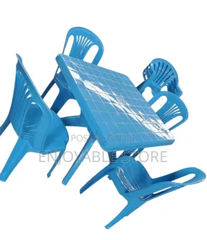 Patio Outdoor Plastic Table and Chairs for Hotels/Garden/Beaches/Bars