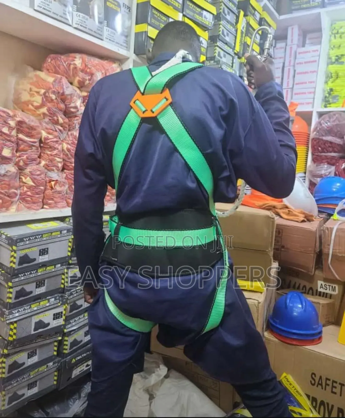 Safety Harness With Single Hook