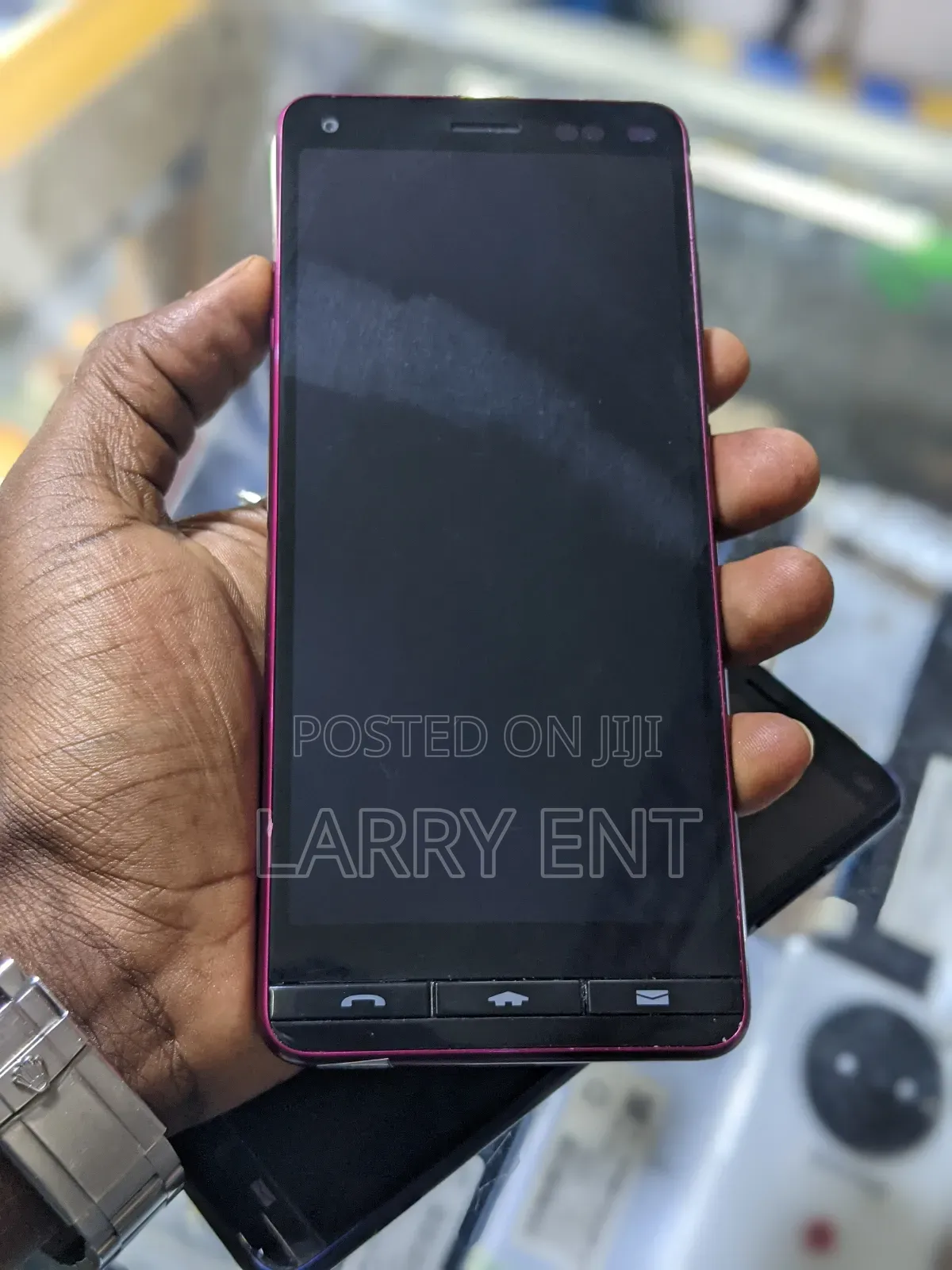 Kyocera Basio 4 32 GB