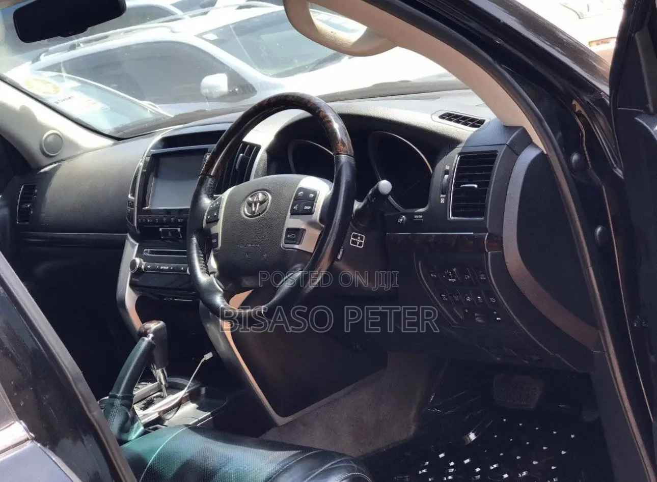Toyota Land Cruiser 4.6 V8 ZX 2014 Black