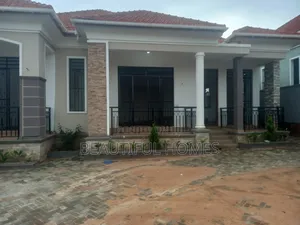 Furnished 4bdrm House in Najjera, Kira for sale