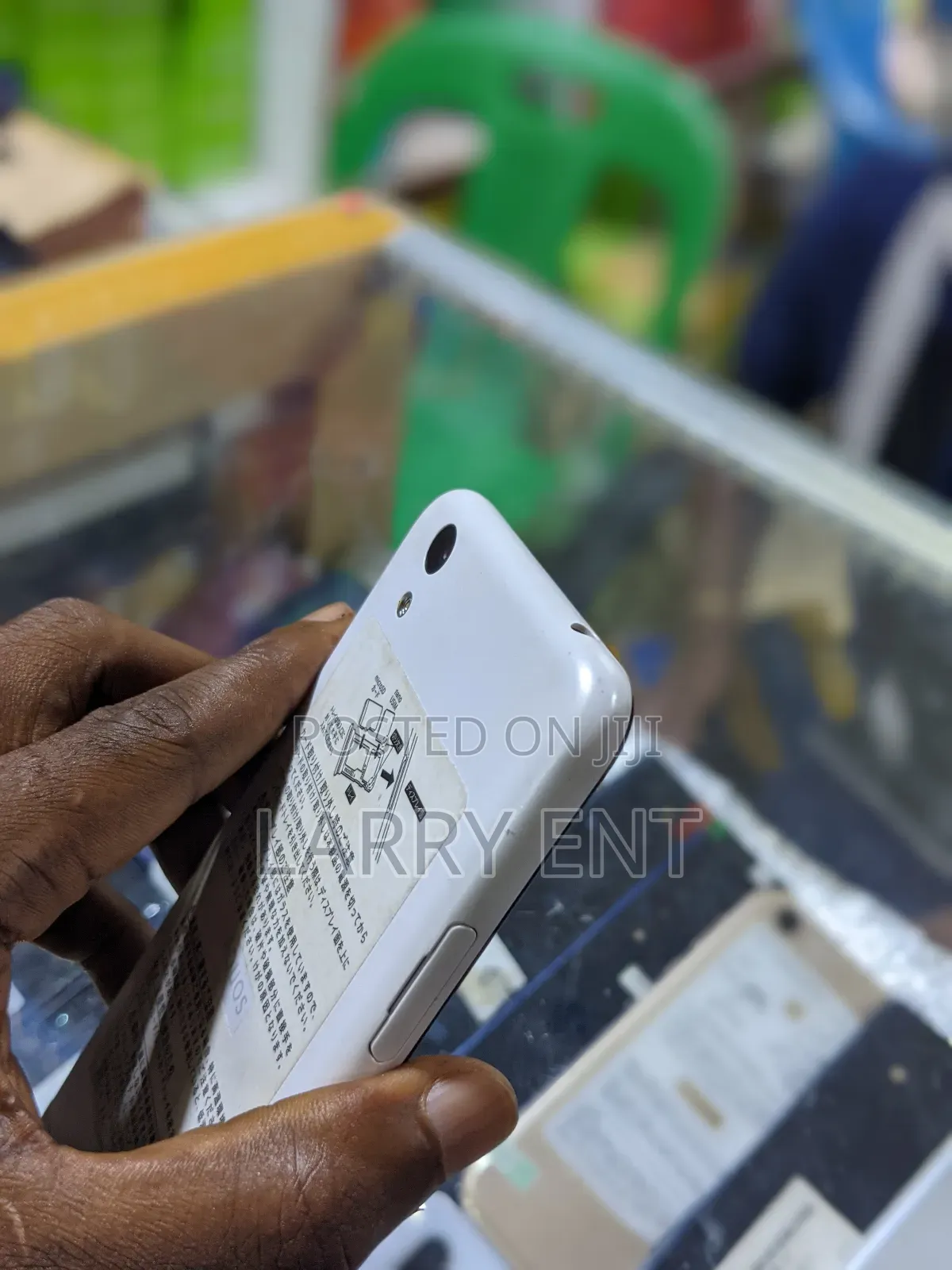 Sharp Aquos Sense SHV40 32 GB White