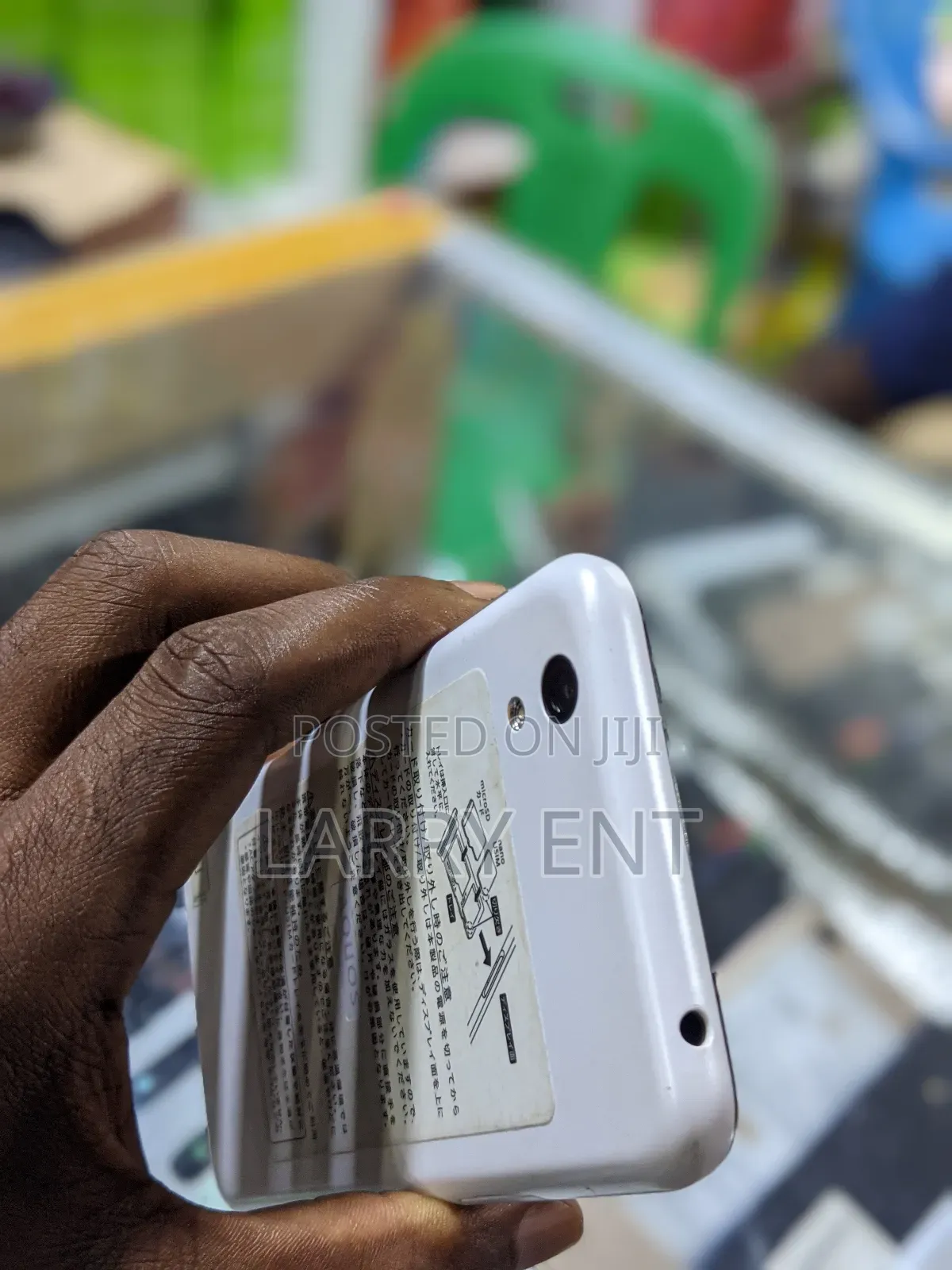 Sharp Aquos Sense SHV40 32 GB White