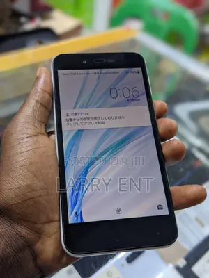 Sharp Aquos Sense SHV40 32 GB White