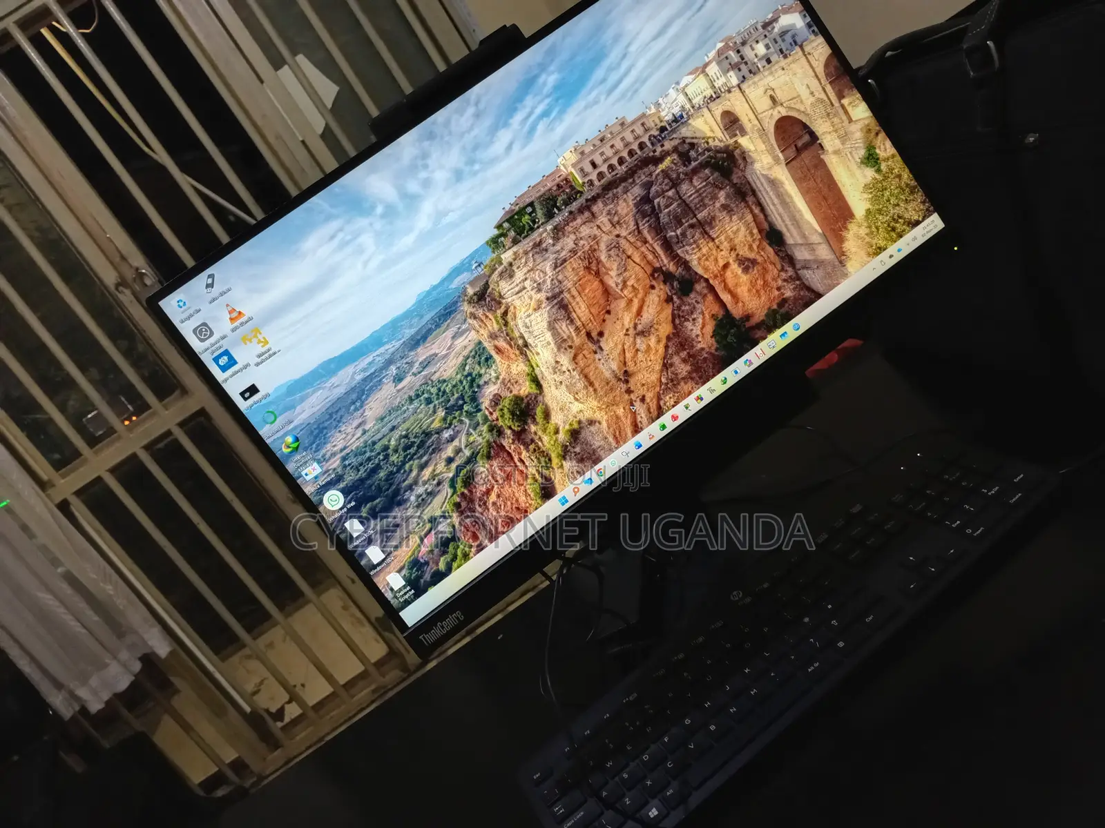 Desktop Computer Lenovo 8GB Intel Core I5 SSD 256GB