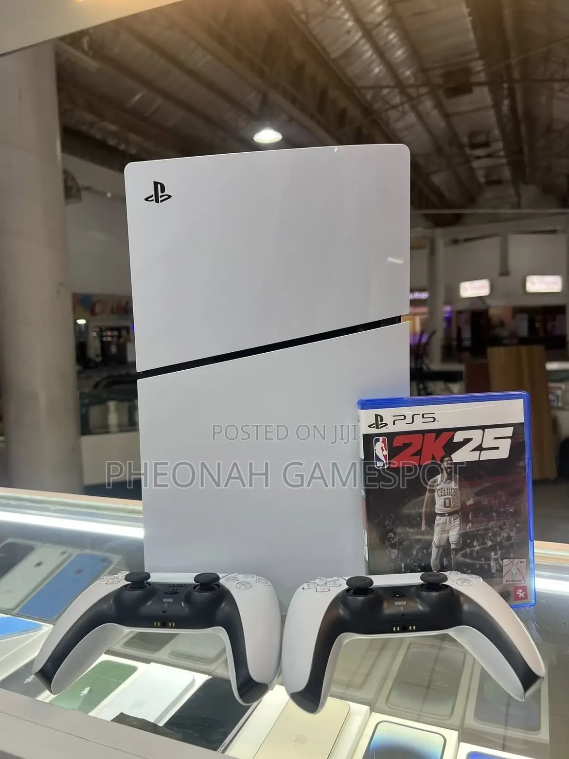 Sleek Ps5 Slim, Like New Set, Dual Pads + 4 Amazing Games.