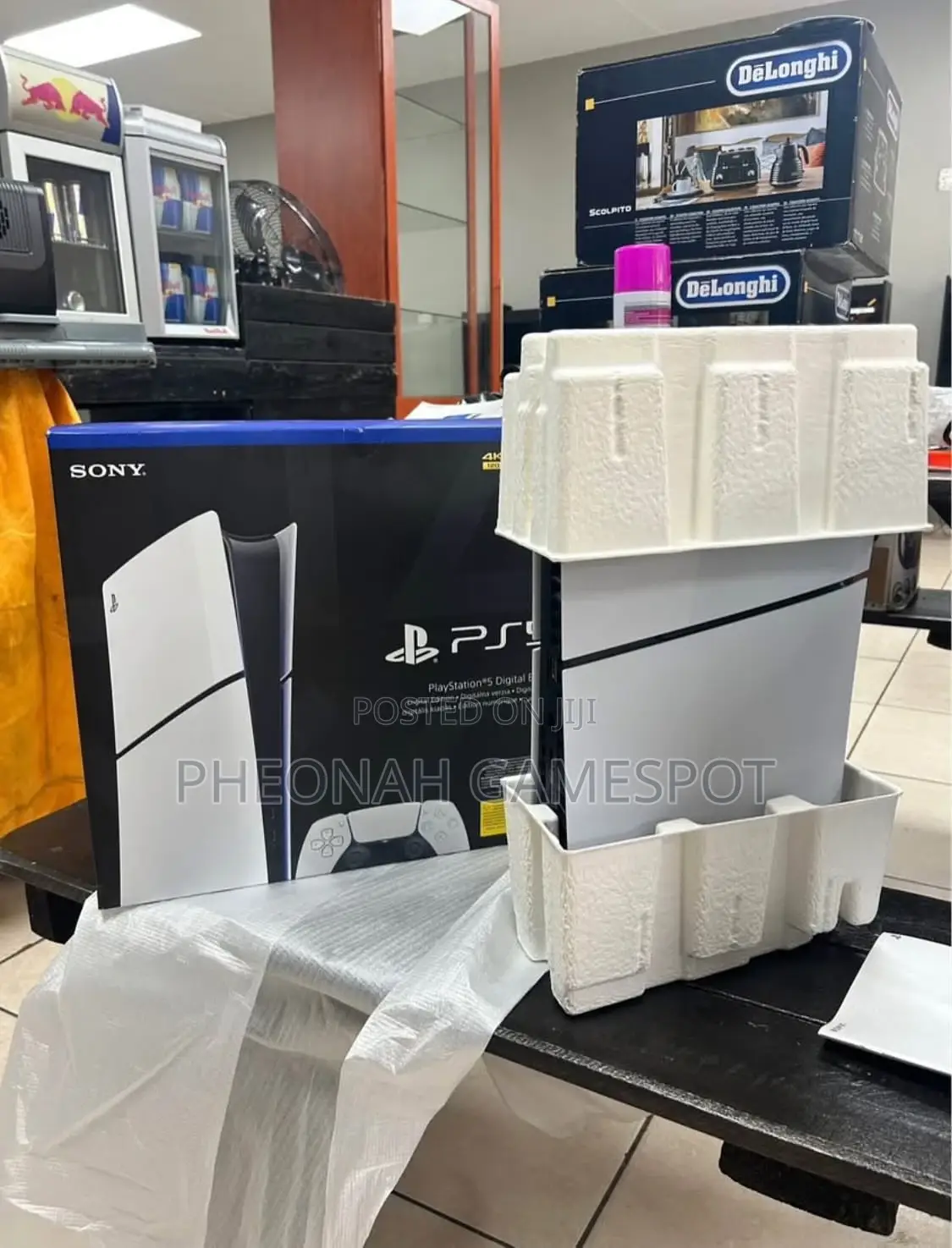 Ps5 Slim Gaming Beast, Runs Smooth, 2 Pads, 5 Games Loaded.