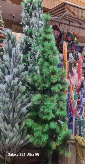 Xmas Tree 2.4ft Green With Gold Pine/Christmas Tree 2025