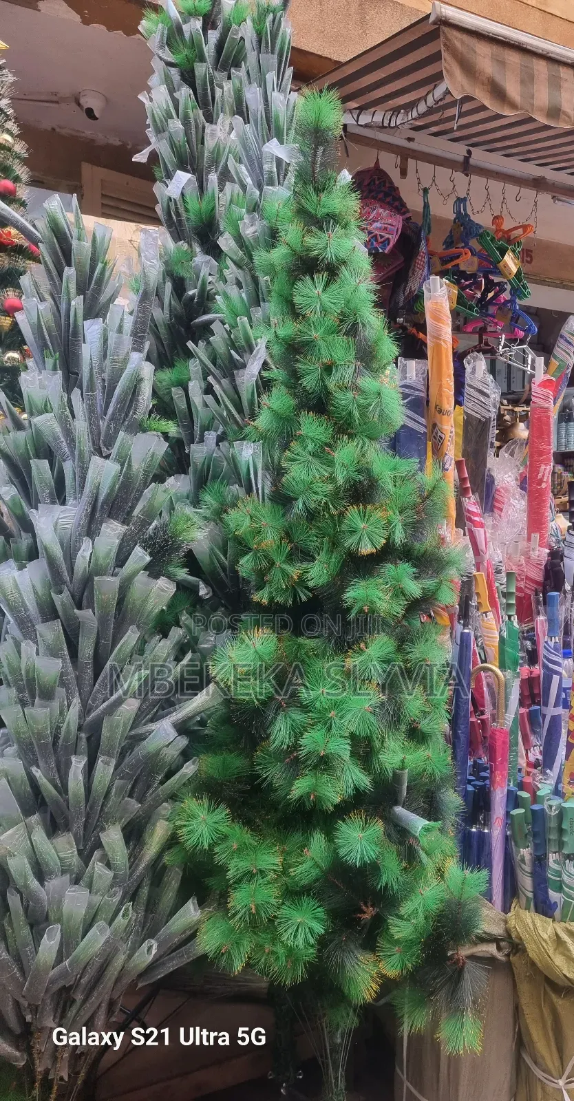 Xmas Tree 2.4ft Green With Gold Pine/Christmas Tree 2025