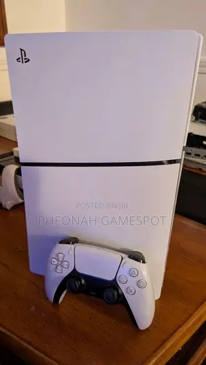 Premium Ps5 Slim, Like New, Dual Pads, 5 Amazing Games.