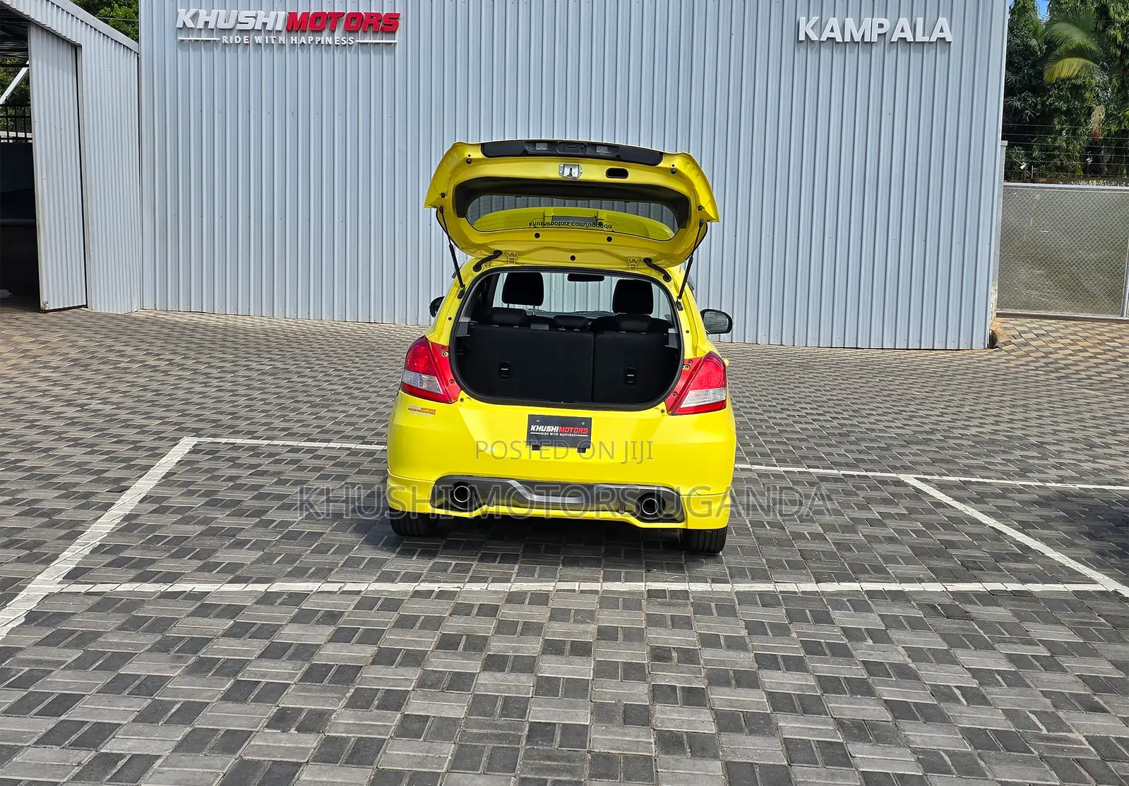 Suzuki Swift 2012 Yellow