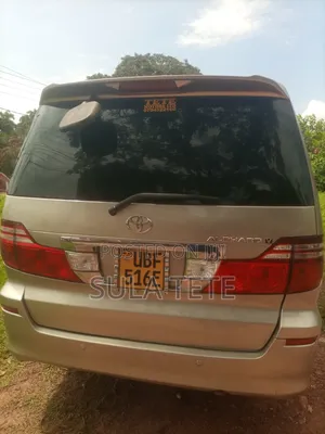 Toyota Alphard 2.4 Petrol FWD 2007 Gold