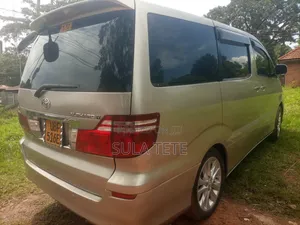 Toyota Alphard 2.4 Petrol FWD 2007 Gold
