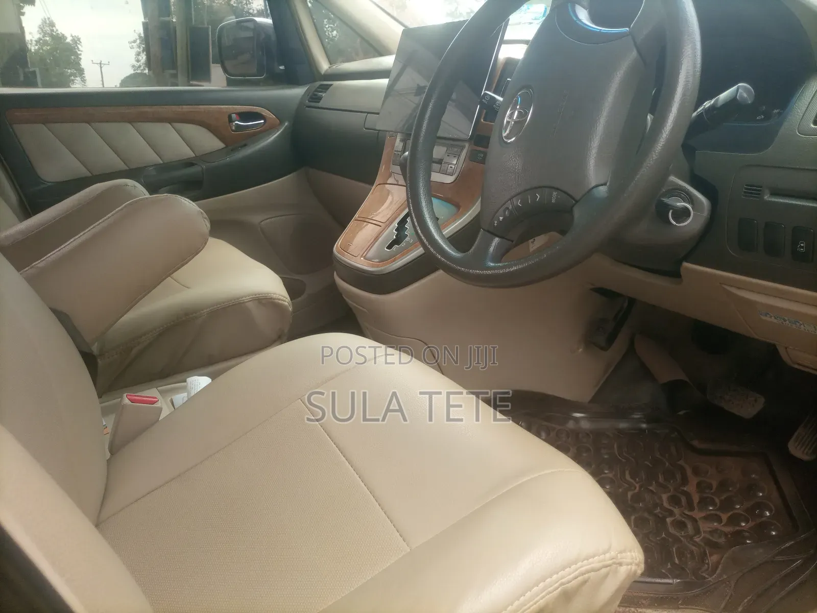Toyota Alphard 2.4 Petrol FWD 2007 Gold