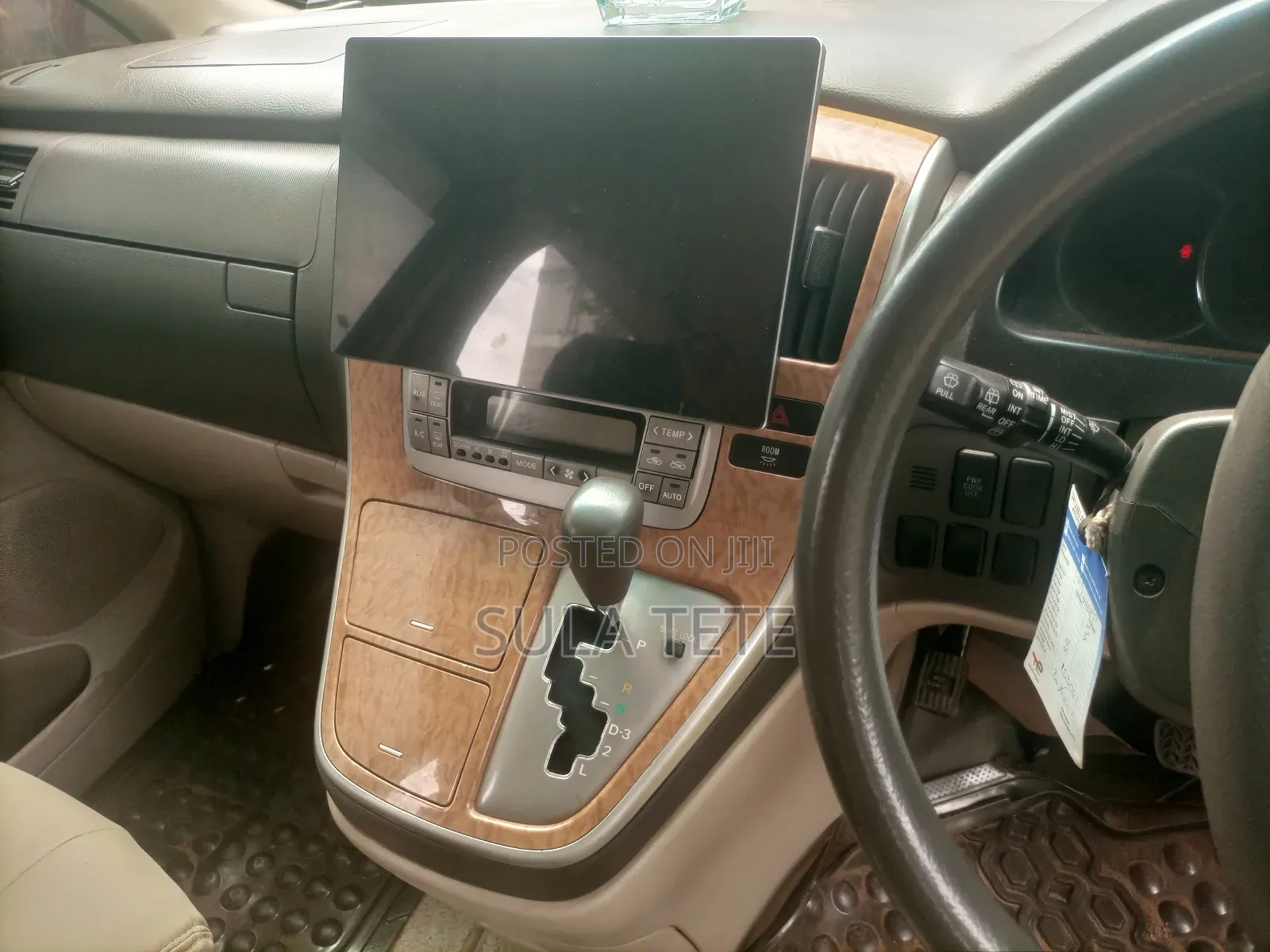 Toyota Alphard 2.4 Petrol FWD 2007 Gold