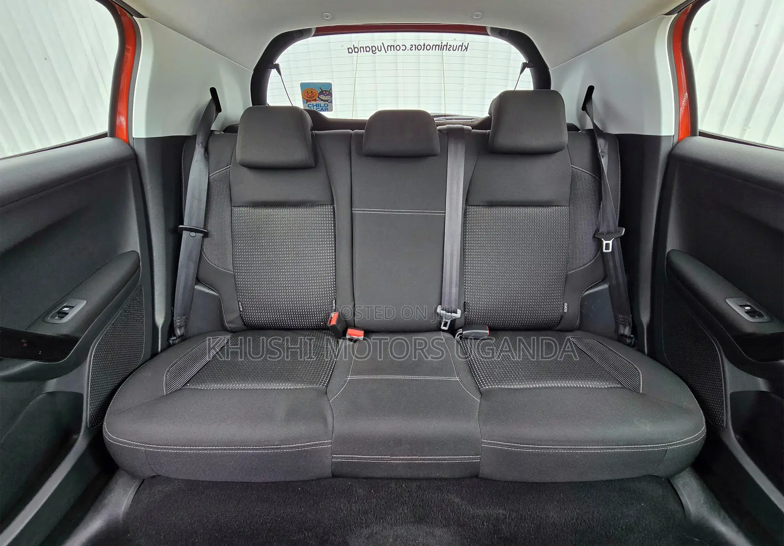 Peugeot 208 2016 Orange